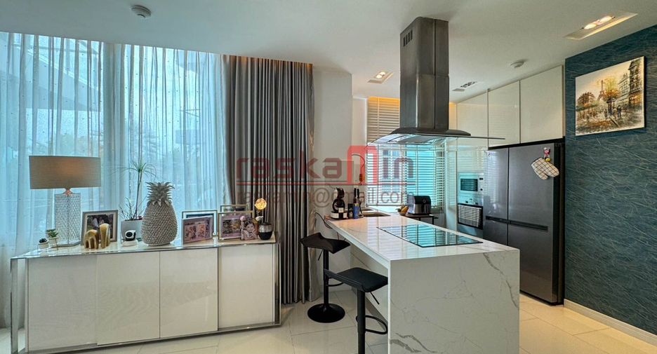 For sale 3 bedrooms condo in North Pattaya, Pattaya