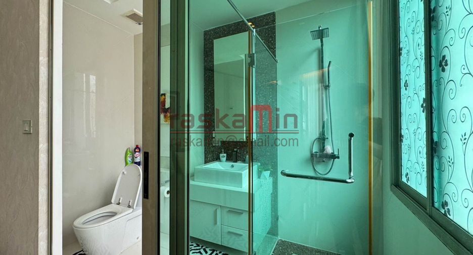For sale 3 bedrooms condo in North Pattaya, Pattaya