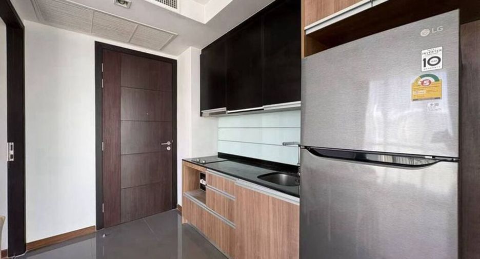 Condo en alquiler de 2 habitaciones en Pathum Wan, Bangkok