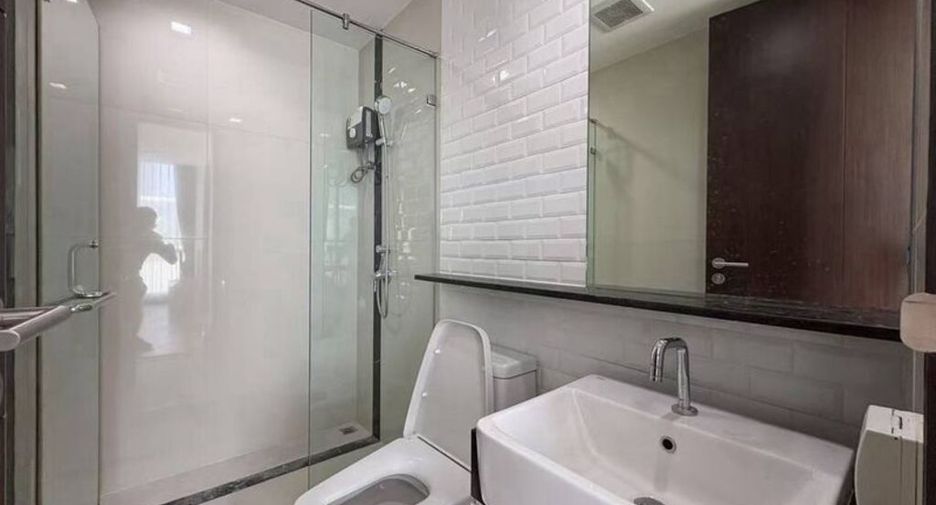 Condo en alquiler de 2 habitaciones en Pathum Wan, Bangkok