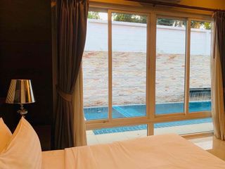 À louer 4 chambres villa à Bang Lamung, Chonburi