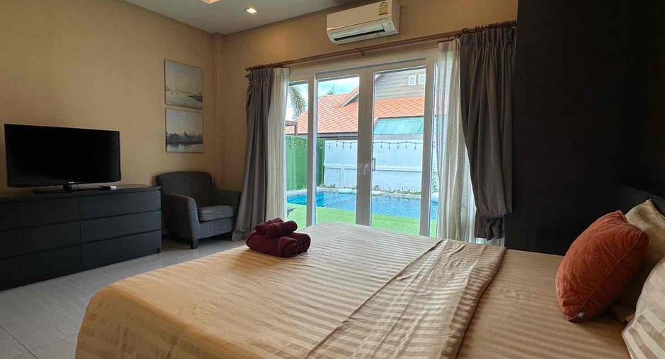 For rent 3 bedrooms villa in East Pattaya, Pattaya