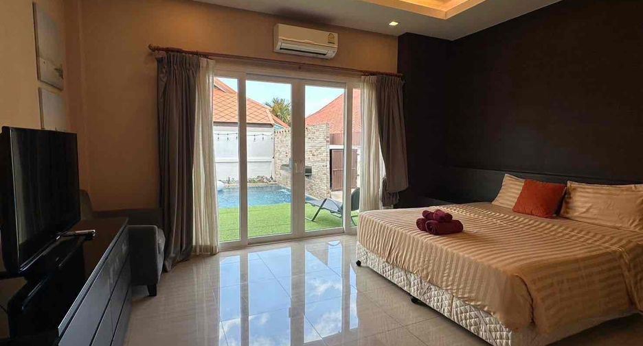 For rent 3 bedrooms villa in East Pattaya, Pattaya