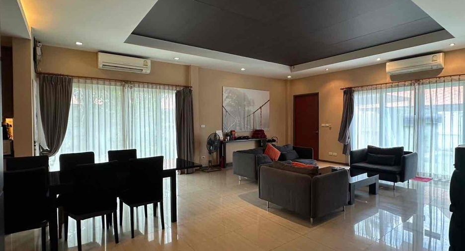 For rent 3 bedrooms villa in East Pattaya, Pattaya