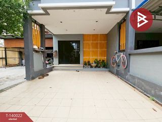 For sale 3 bedrooms townhouse in Ban Bueng, Chonburi