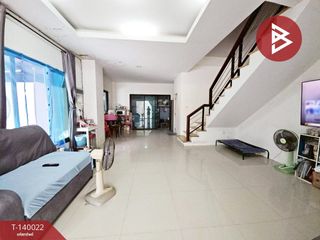 For sale 3 bedrooms townhouse in Ban Bueng, Chonburi