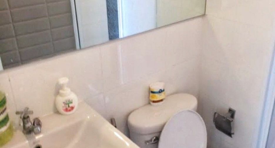 À vendre 1 chambre condo à Khlong Toei, Bangkok