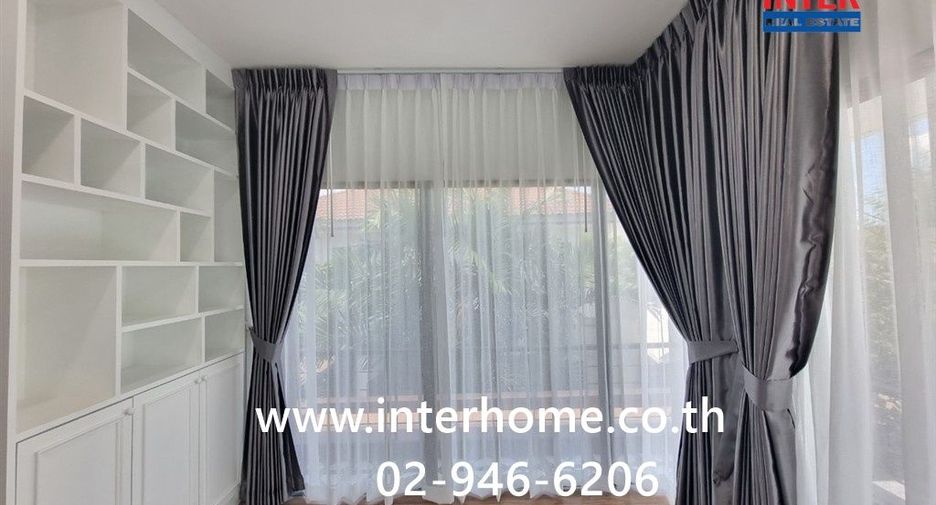 For sale 4 bedrooms house in Sai Mai, Bangkok