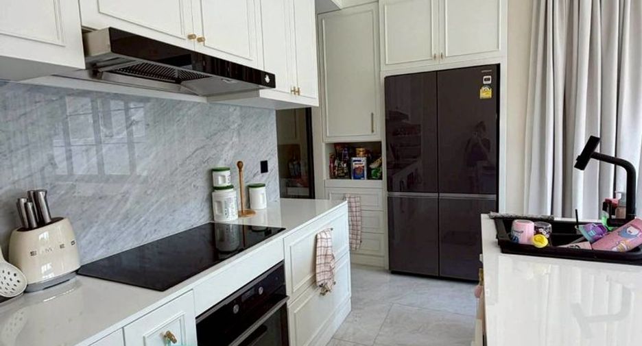 Villa zum Kauf mit 4 Zimmer in Bang Lamung, Chonburi