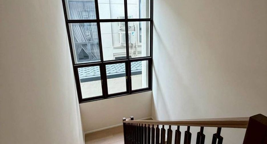 Villa zum Kauf mit 4 Zimmer in Bang Lamung, Chonburi