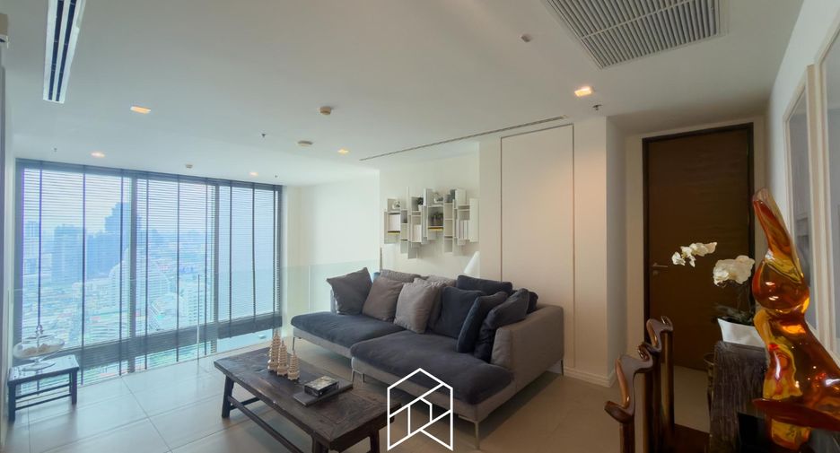 For sale 2 ベッドルーム condo in Sathon, Bangkok