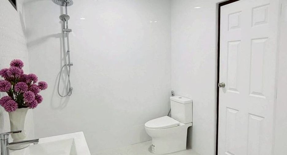 Продажа 3 спальни дом в Банг Ламунг, Чонбури