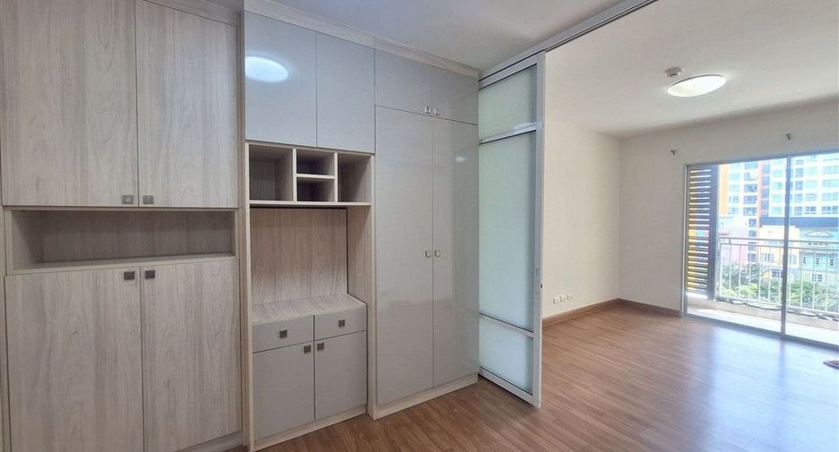 For sale 1 bed condo in Bang Na, Bangkok