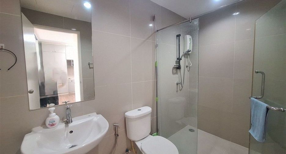 For sale 1 bed condo in Bang Na, Bangkok
