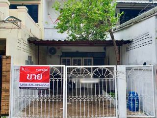 For sale 3 bedrooms townhouse in Bang Sue, Bangkok