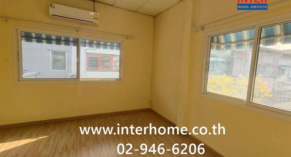 For sale 2 bedrooms townhouse in Bueng Kum, Bangkok