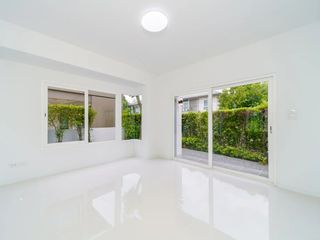 For sale 3 bedrooms house in Bang Sao Thong, Samut Prakan
