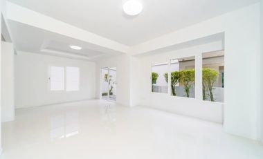 Casa en venta de 3 habitaciones en Bang Sao Thong, Samut Prakan