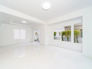 For sale 3 bedrooms house in Bang Sao Thong, Samut Prakan