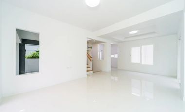 Casa en venta de 3 habitaciones en Bang Sao Thong, Samut Prakan