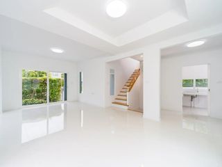 For sale 3 bedrooms house in Bang Sao Thong, Samut Prakan