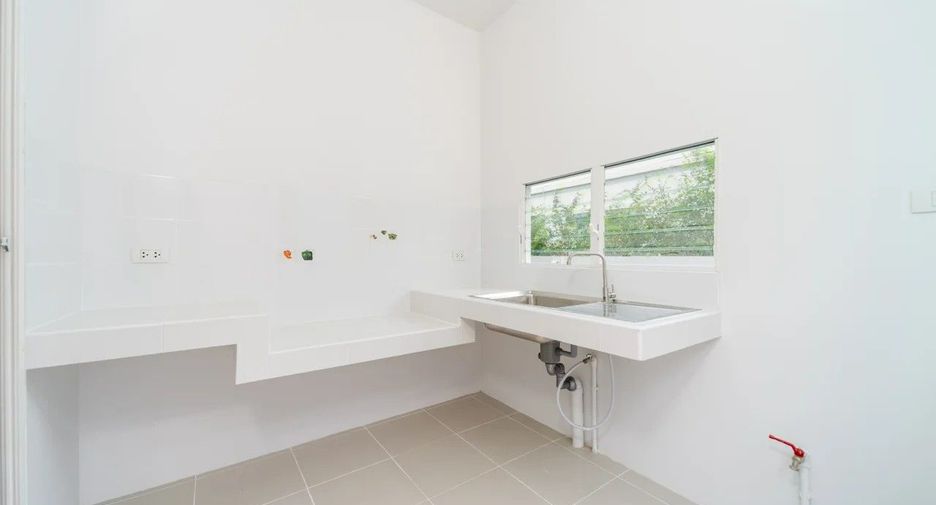 Haus zum Kauf mit 3 Zimmer in Bang Sao Thong, Samut Prakan