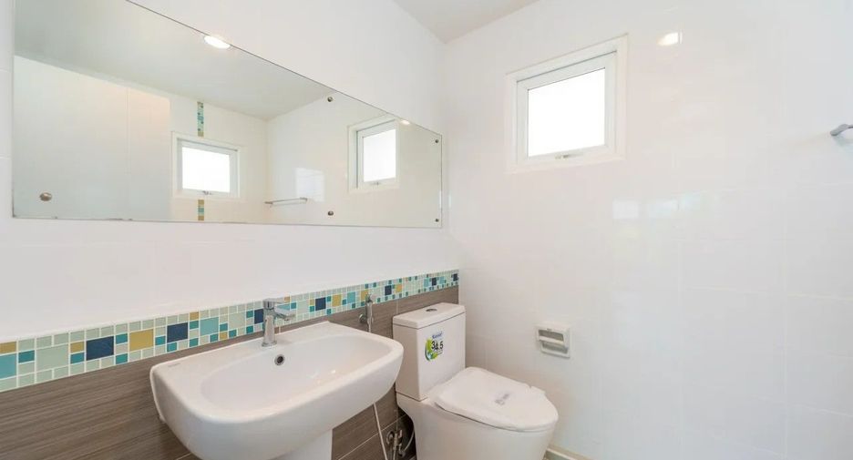 Haus zum Kauf mit 3 Zimmer in Bang Sao Thong, Samut Prakan