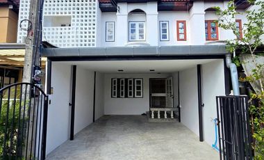 For sale 2 bedrooms townhouse in Mueang Chiang Mai, Chiang Mai