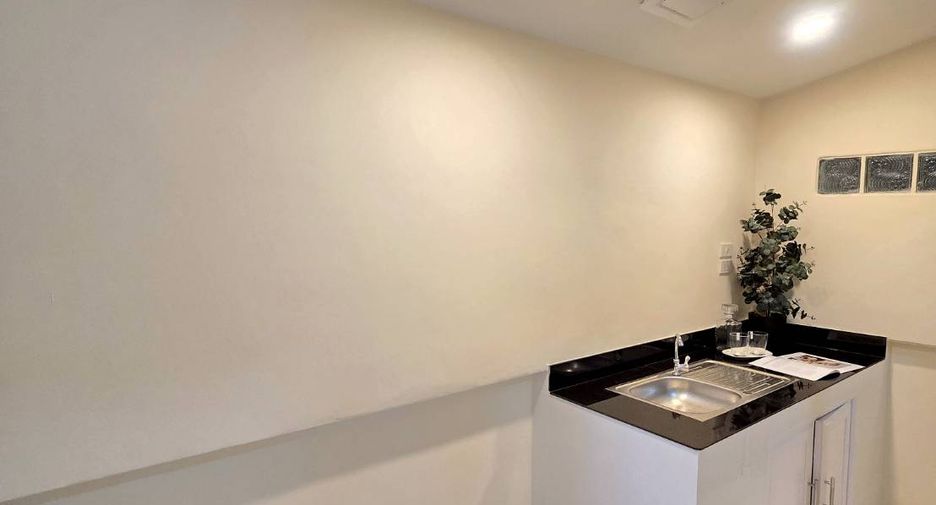 For sale 2 bedrooms townhouse in Mueang Chiang Mai, Chiang Mai