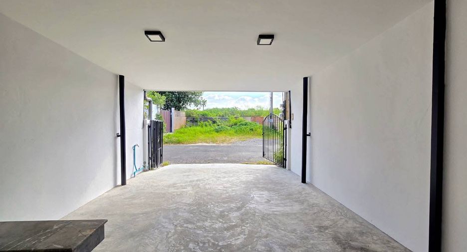 For sale 2 bedrooms townhouse in Mueang Chiang Mai, Chiang Mai