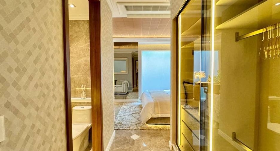 For sale 2 bedrooms condo in Pratumnak, Pattaya