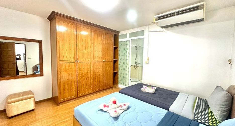 For rent 2 bedrooms condo in Si Racha, Chonburi