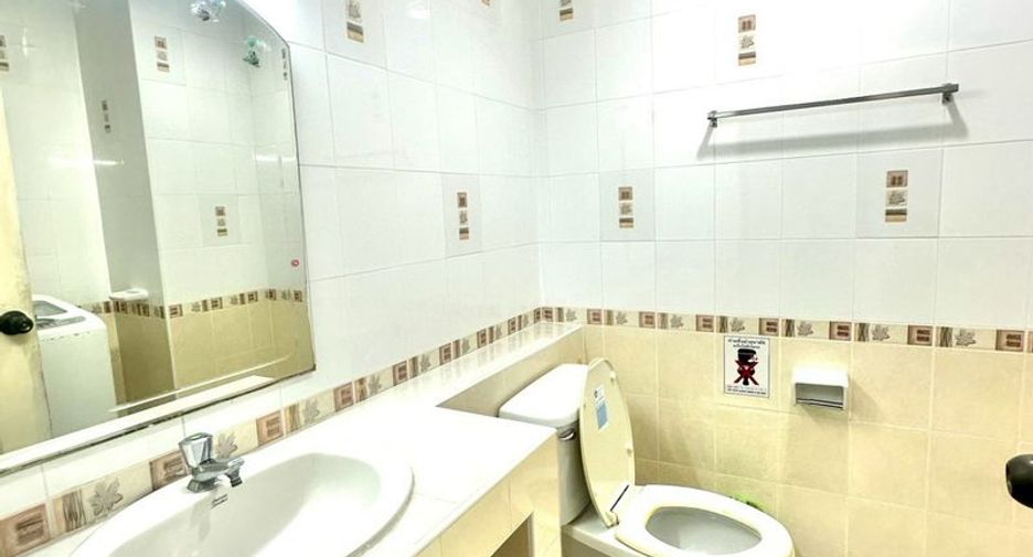 For rent 2 bedrooms condo in Si Racha, Chonburi