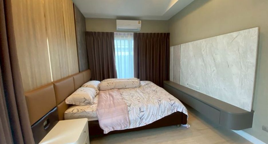 For sale 4 bedrooms house in Sai Mai, Bangkok