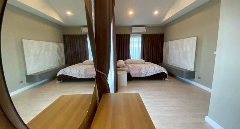 For sale 4 bedrooms house in Sai Mai, Bangkok