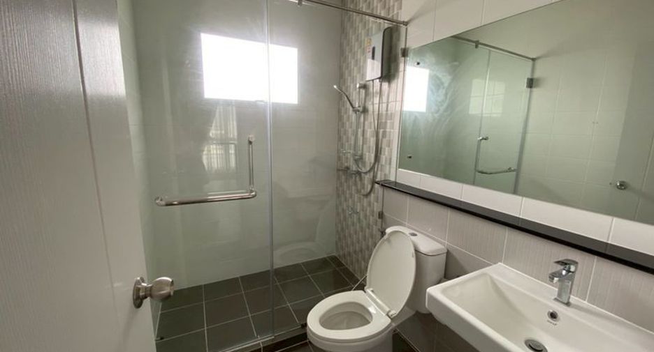 For sale 4 bedrooms house in Sai Mai, Bangkok