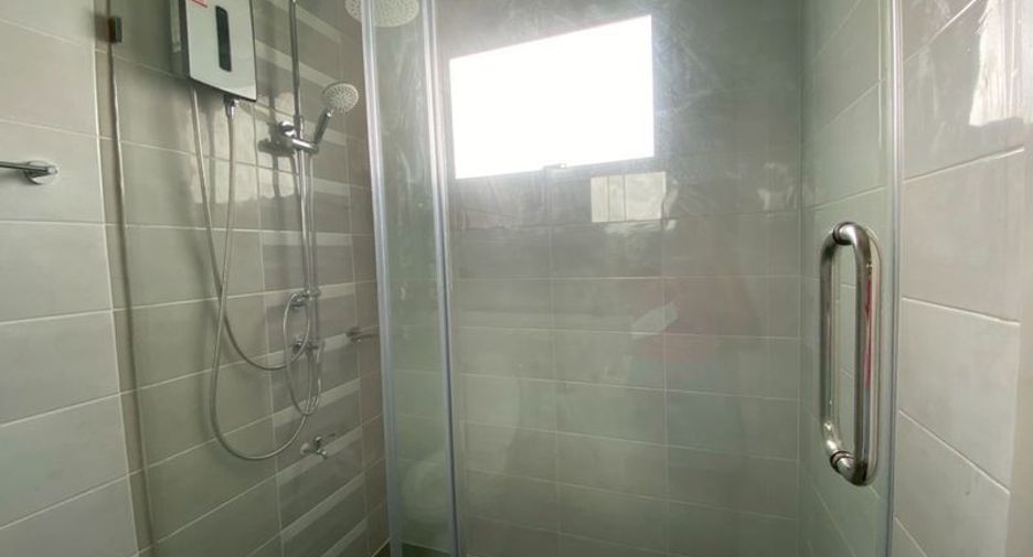 For sale 4 bedrooms house in Sai Mai, Bangkok