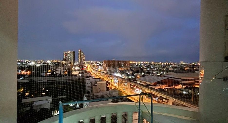 For sale 1 bed condo in Mueang Samut Prakan, Samut Prakan