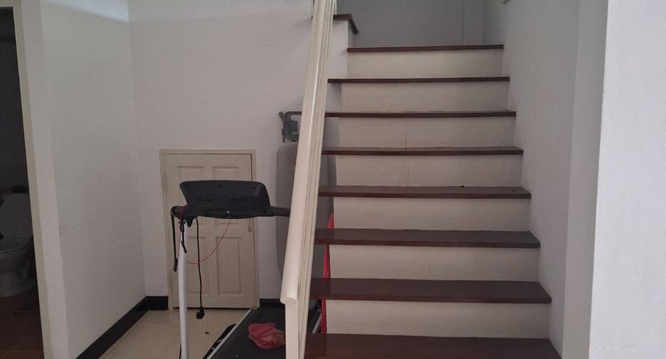 For sale 3 bedrooms townhouse in Khlong Luang, Pathum Thani