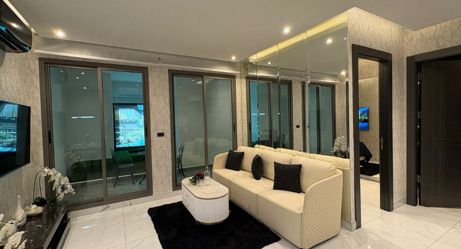 For sale 2 bedrooms condo in South Pattaya, Pattaya