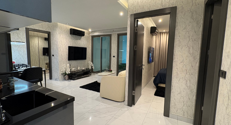 For sale 2 bedrooms condo in South Pattaya, Pattaya