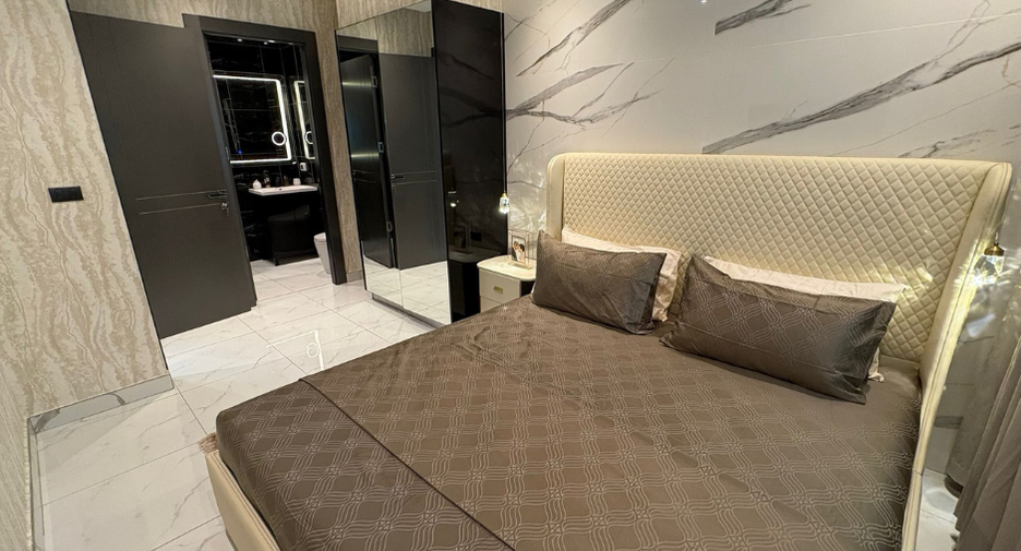 For sale 2 bedrooms condo in South Pattaya, Pattaya