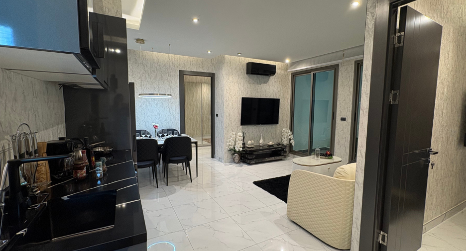 For sale 2 bedrooms condo in South Pattaya, Pattaya