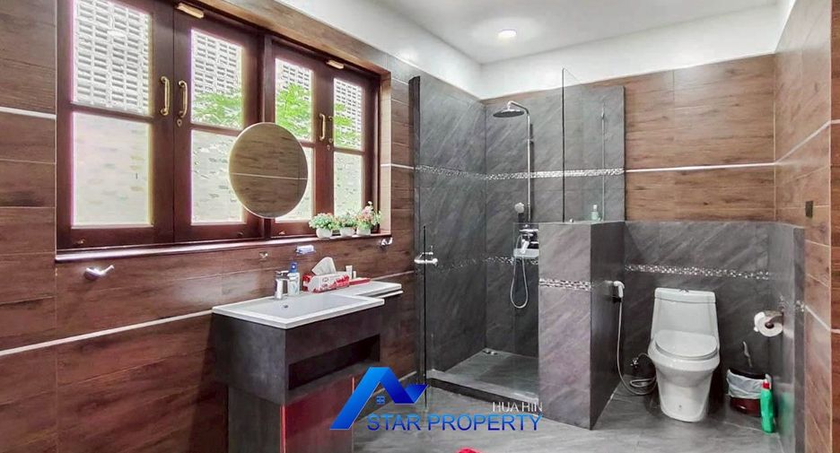 À vendre 6 chambres villa à Hua Hin, Prachuap Khiri Khan