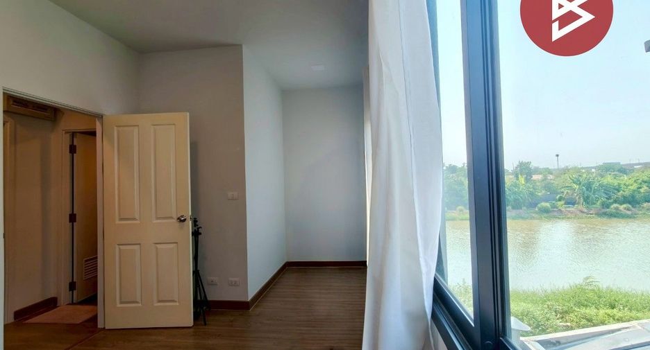 Reihenhaus zum Kauf mit 2 Zimmer in Lat Krabang, Bangkok