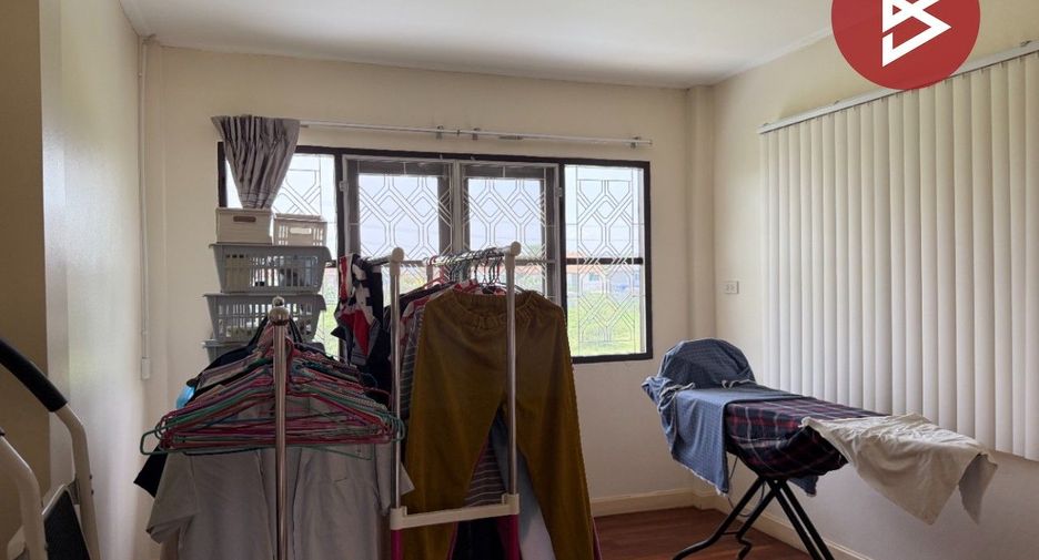 Haus zum Kauf mit 4 Zimmer in Min Buri, Bangkok