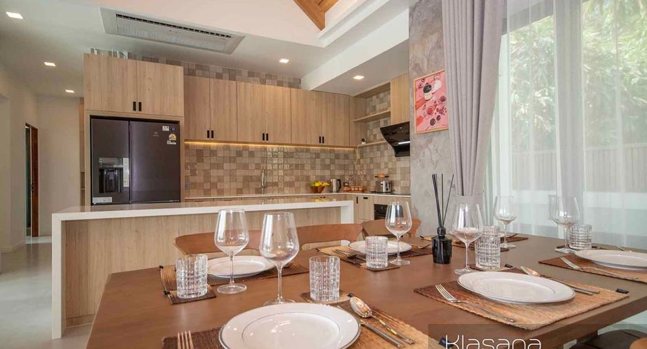 For sale 3 bedrooms villa in Mueang Krabi, Krabi