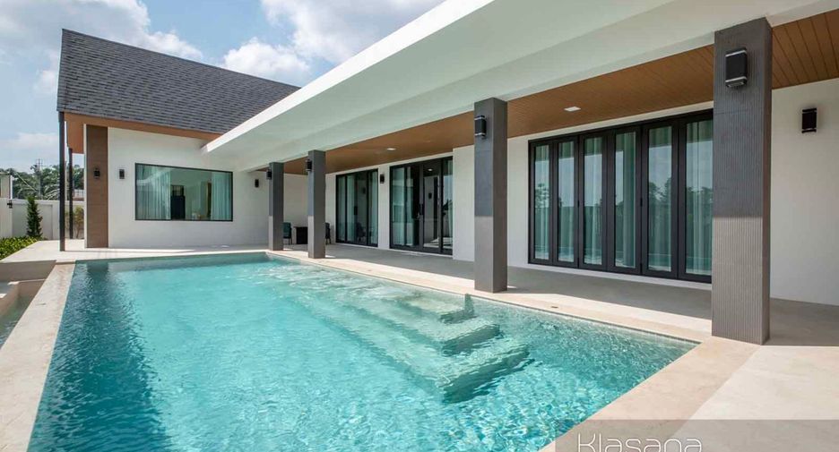 For sale 3 bedrooms villa in Mueang Krabi, Krabi