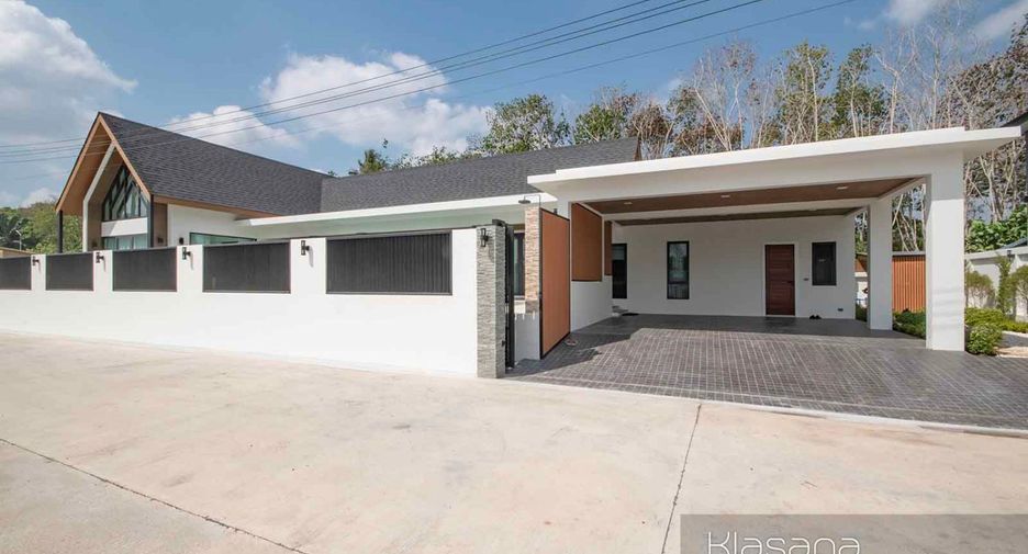 For sale 3 bedrooms villa in Mueang Krabi, Krabi