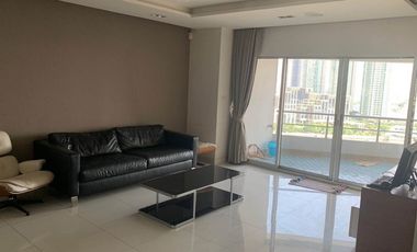 Condo en alquiler de 4 habitaciones en Sathon, Bangkok
